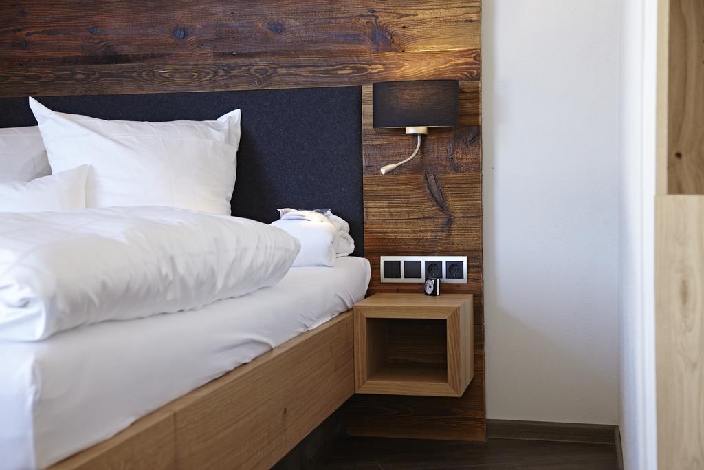 Hotel Garni Oberdorfer Stuben オーバーマイゼルシュタイン 部屋 写真